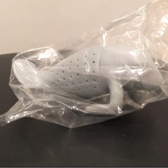 Genuine Fred MANATEA Genuine Fred Silicone Tea Infuser - Picture 5 of 6